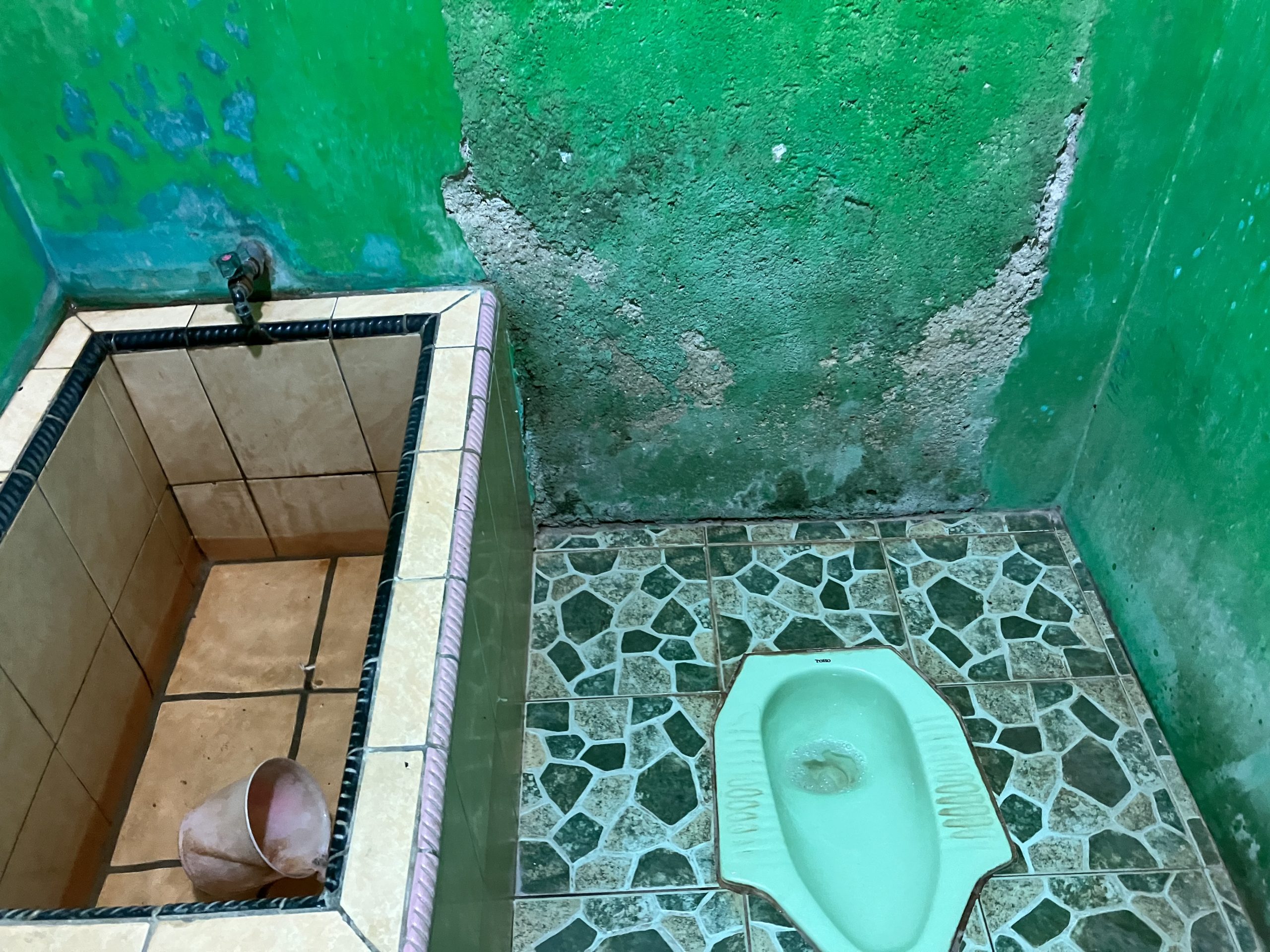 インドネシアの一般的なトイレ