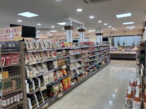 ショッピングモールの店内
（日本とかわらない？！）